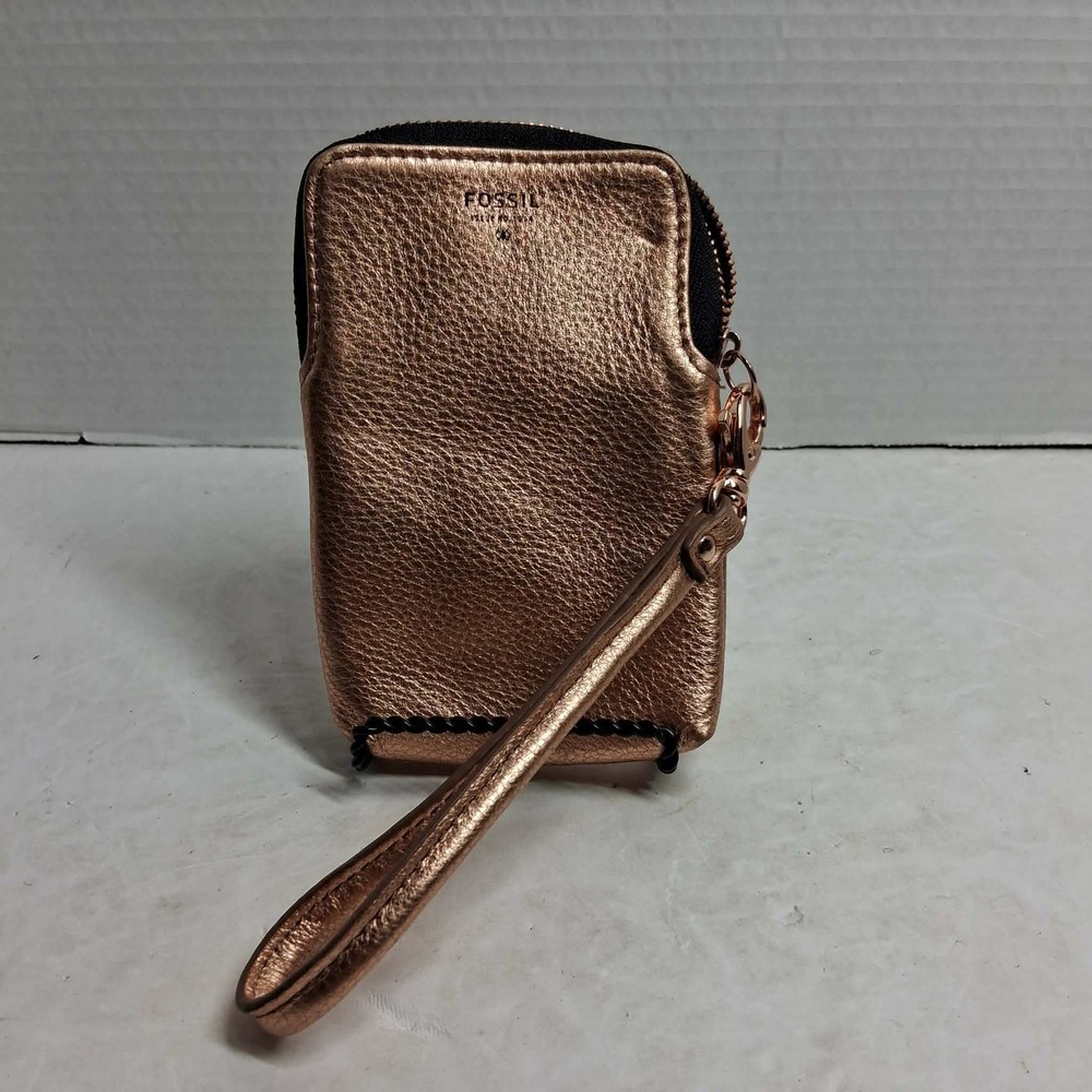 Fossil Rose Gold Metallic Leather Wristlet Phone Wallet Clutch‎ Bag